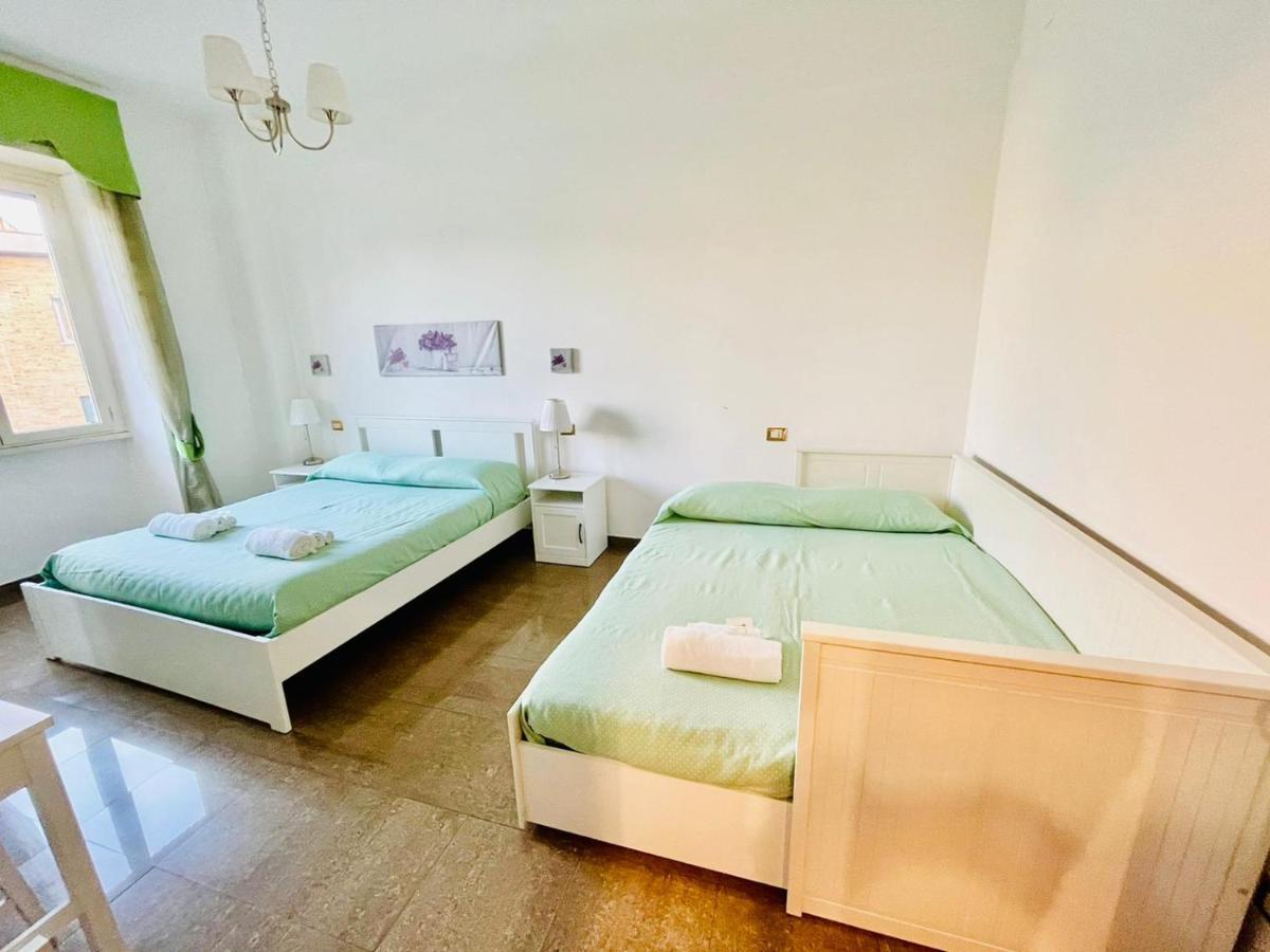 Interno Dieci Рим Екстер'єр фото