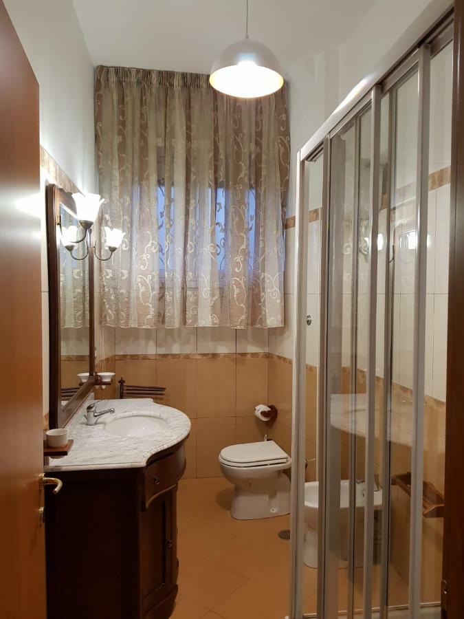 Interno Dieci Рим Екстер'єр фото